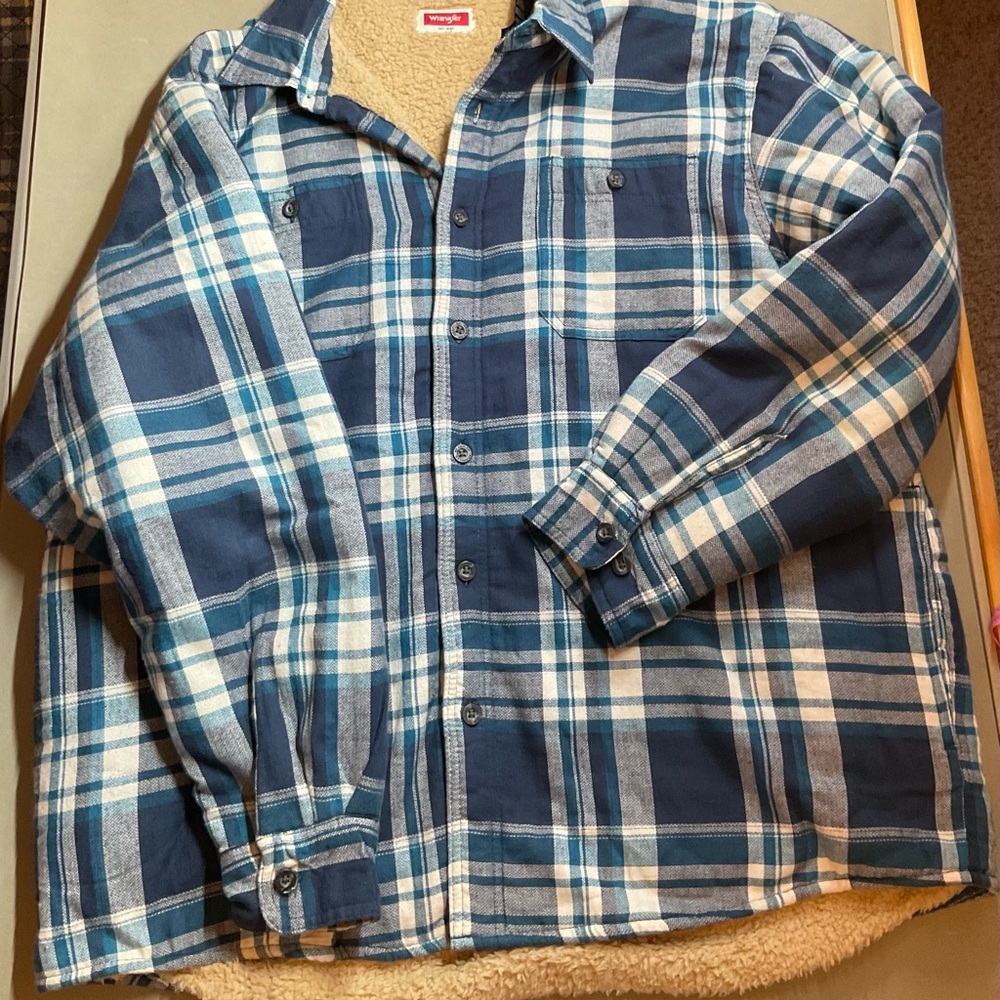 XL Wrangler Blue and Cream Plaid Shirt